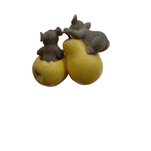 Fitz & Floyd Charming Tails "We Make‎ a Good Pear" Handcrafted Figurine - Picture 2 of 4